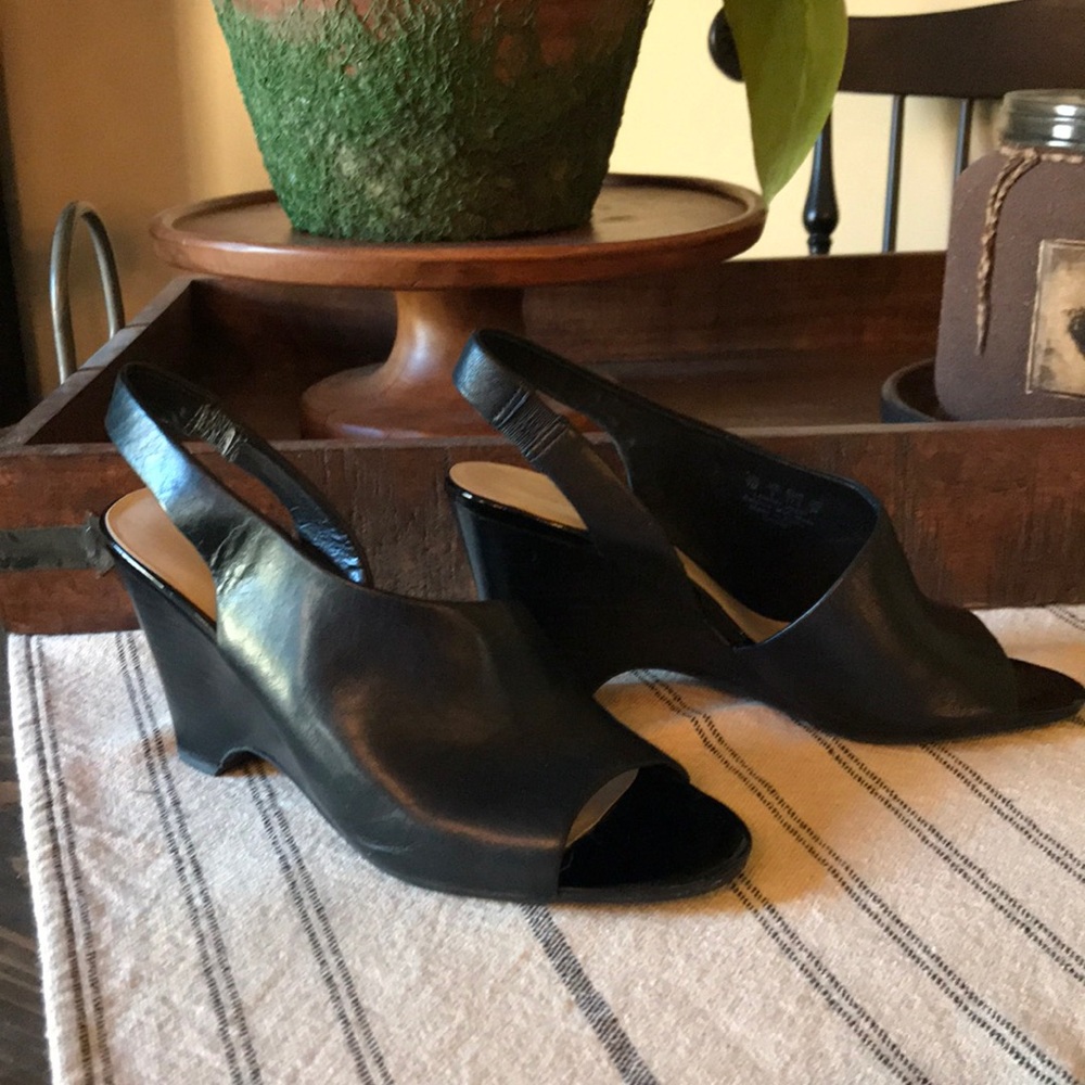 Wedge heels